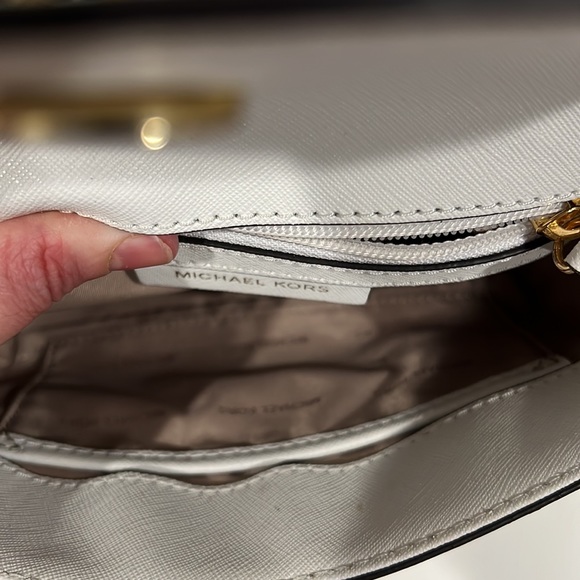 Authentic Michael Kors Ava Crossbody - Picture 10 of 12